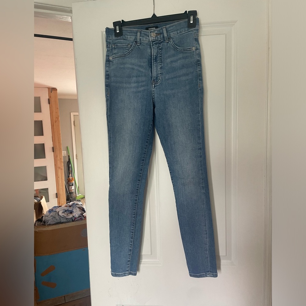 Brand new Express jeans size 2R. Skinny high rise , Hyper stretch